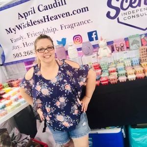 Meet your Posher, April